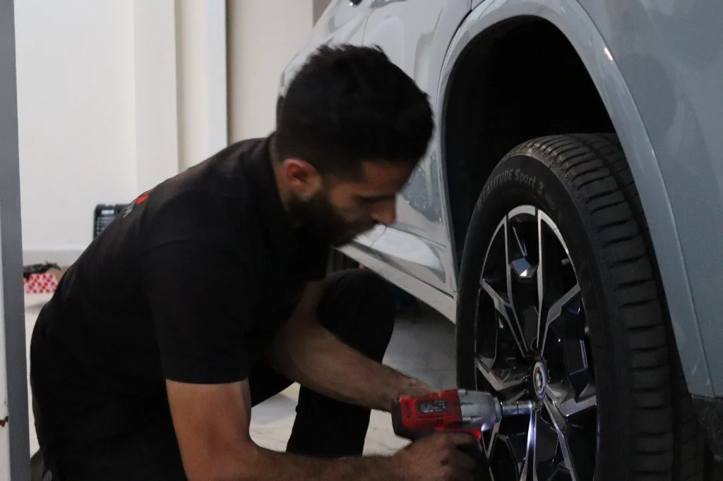 Tire Change Service